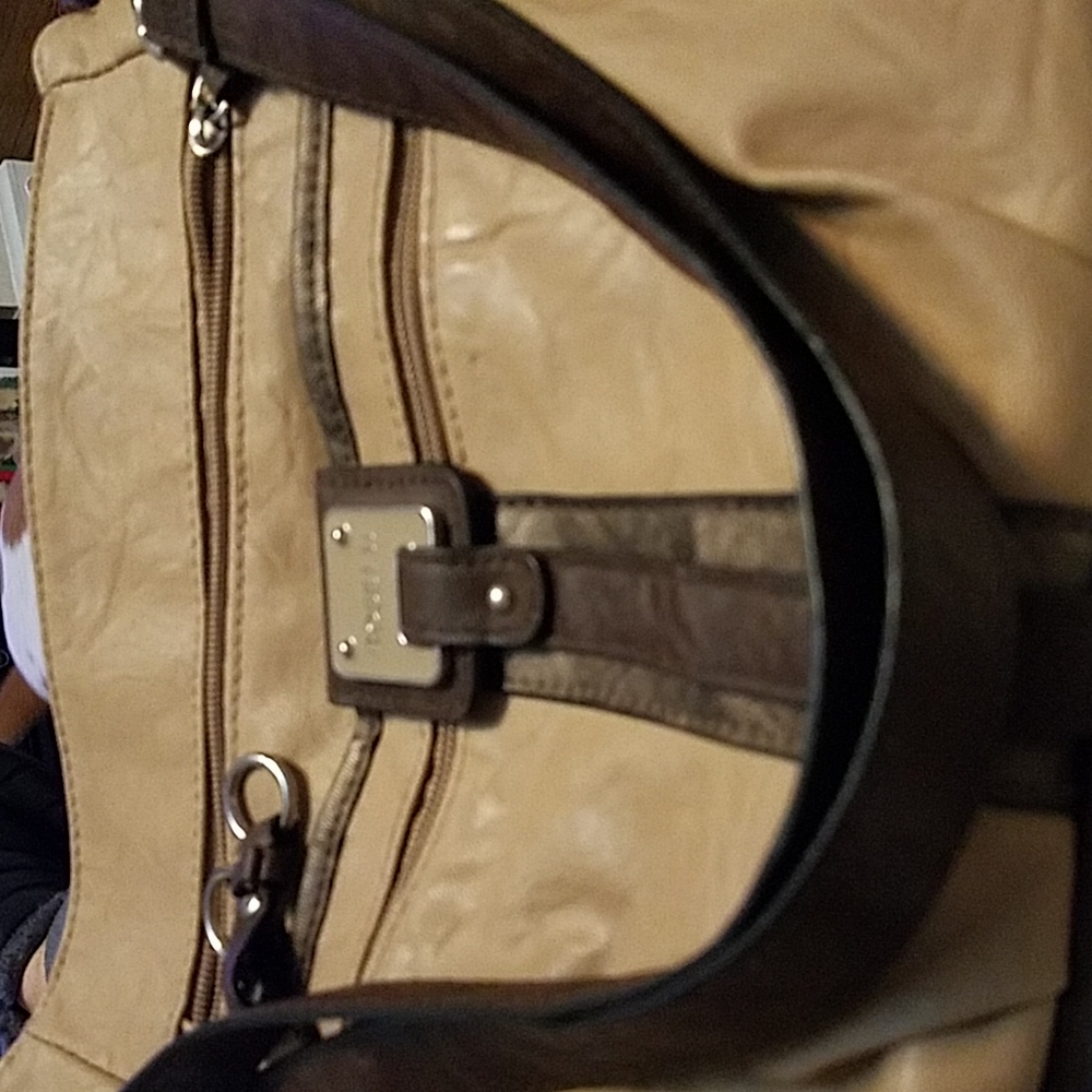 Handbag - Picture 4 of 5